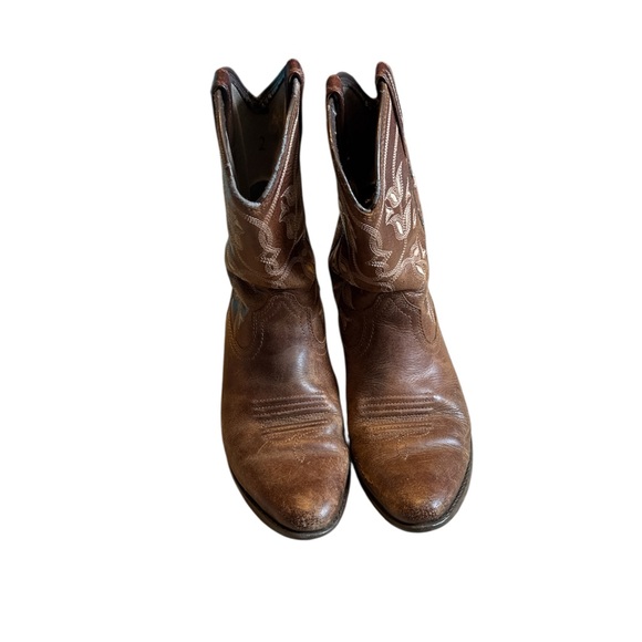 Ariat Brown Embroidered Heeled Boots - Picture 3 of 7